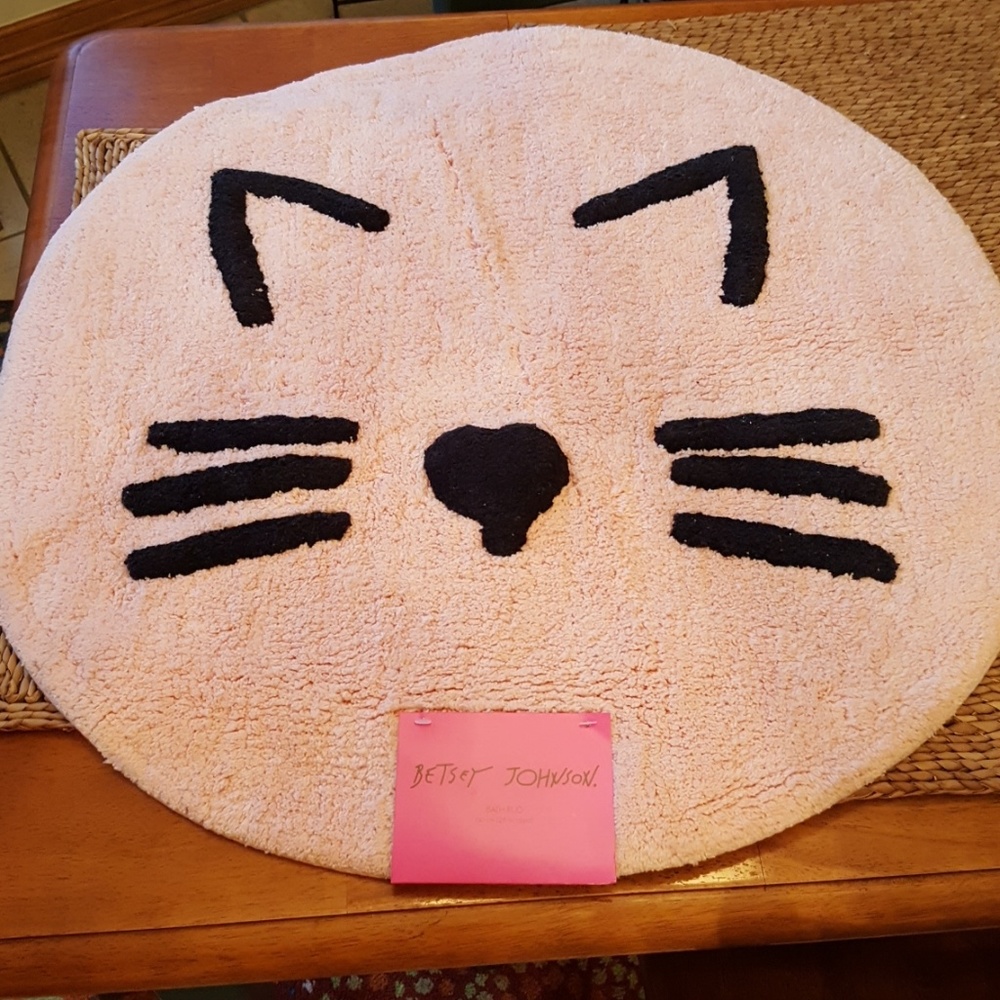 Betsey Johnson Cat Face Round Bath Rug